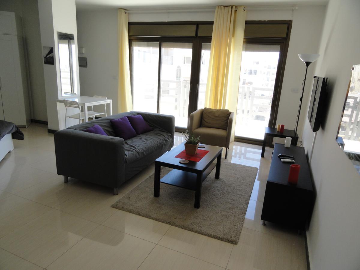 Diyarkom Apartment Amman Exterior foto